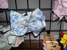 Load image into Gallery viewer, Floral Bow 8"
