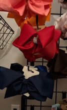 Load image into Gallery viewer, 8' Bows