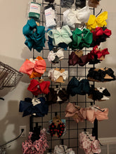 Load image into Gallery viewer, 8' Bows